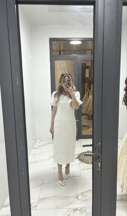 Белый вечерние платья