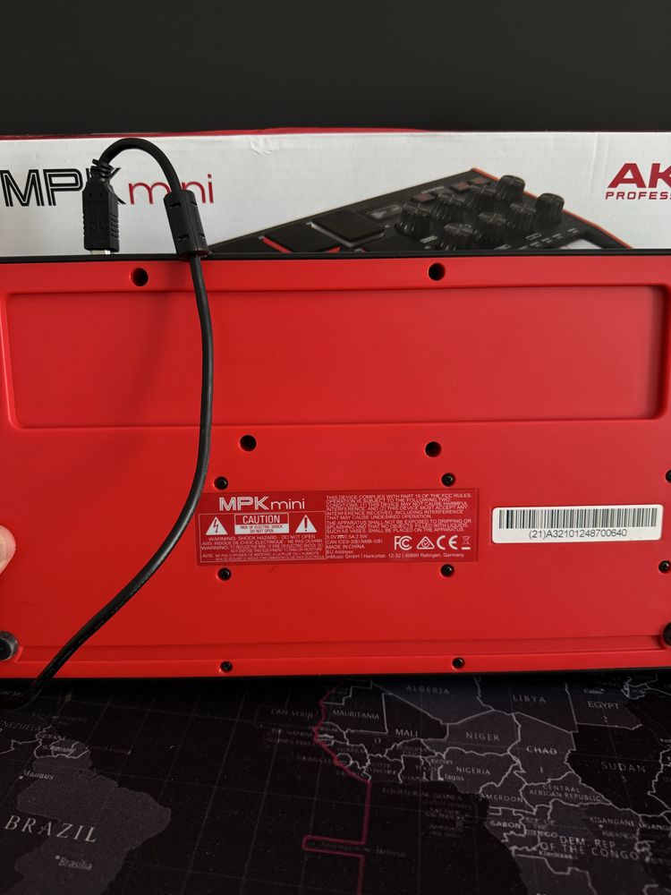 Midi-клавиатура akai mpk mini