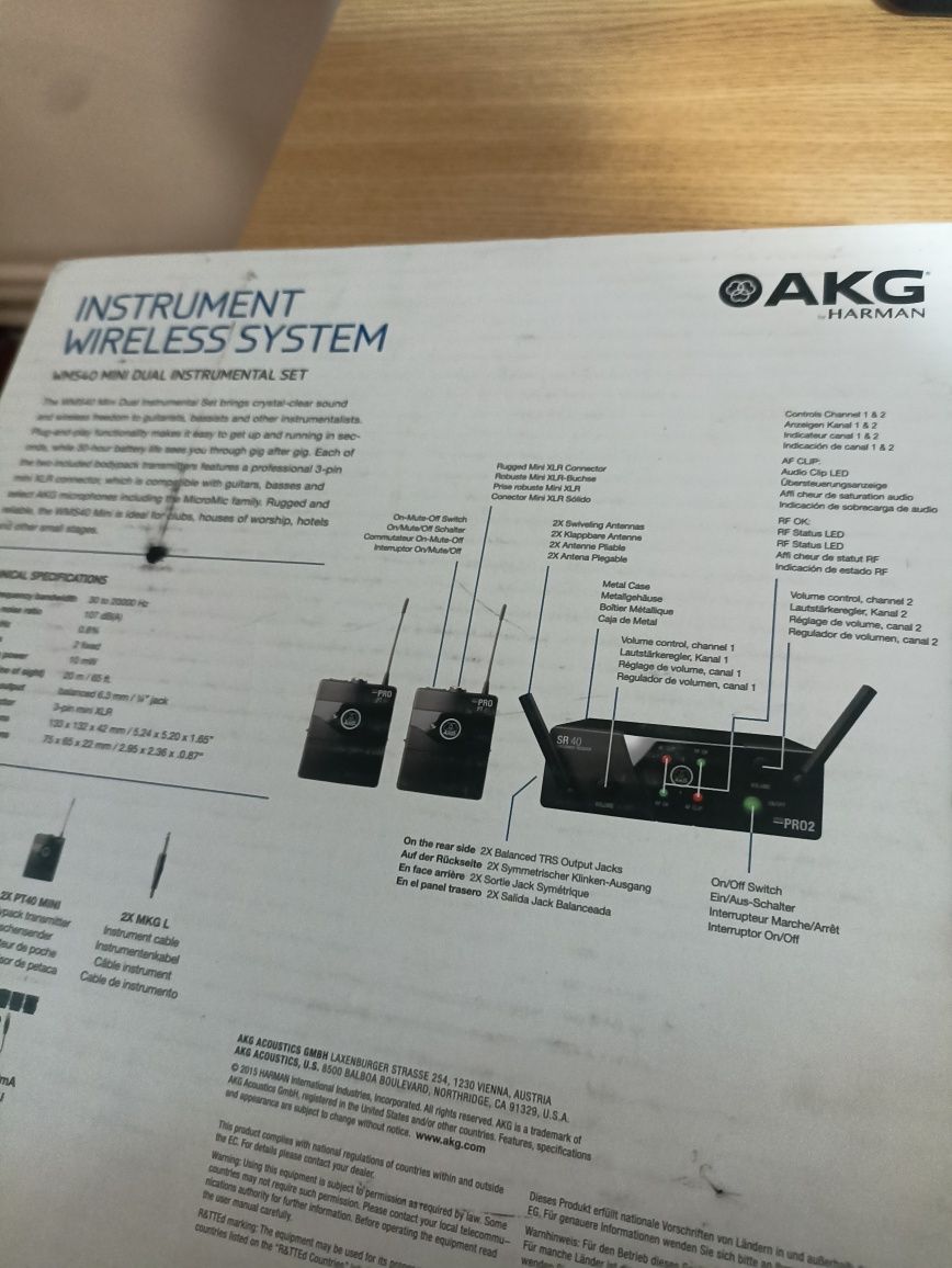 Vând aparat wireless intrument AKG