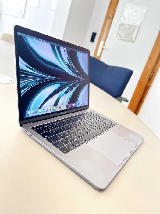 Apple MacBook PRO 13 A1708 Intel i5 16GB 256 GB NVMe Space Gray