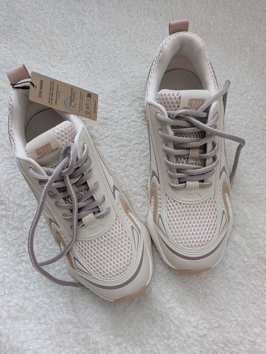 Сникърси Steve Madden