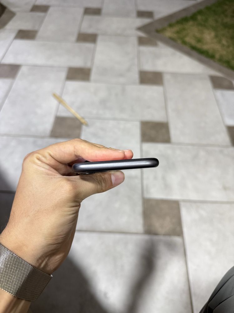 Iphone 11 64gb LL/A