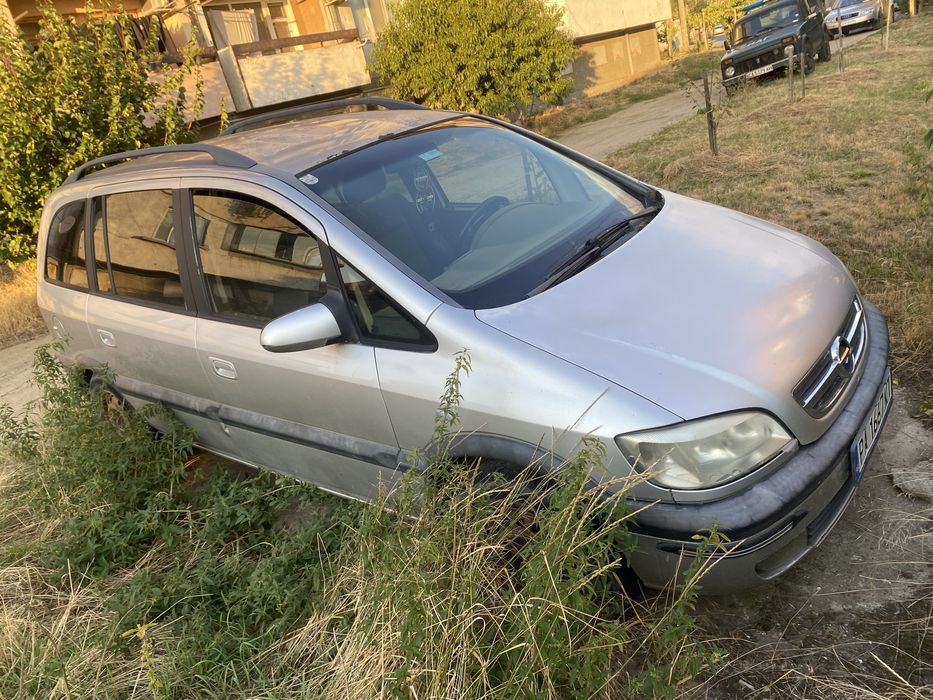 Опел зафира А 1.8 бензин