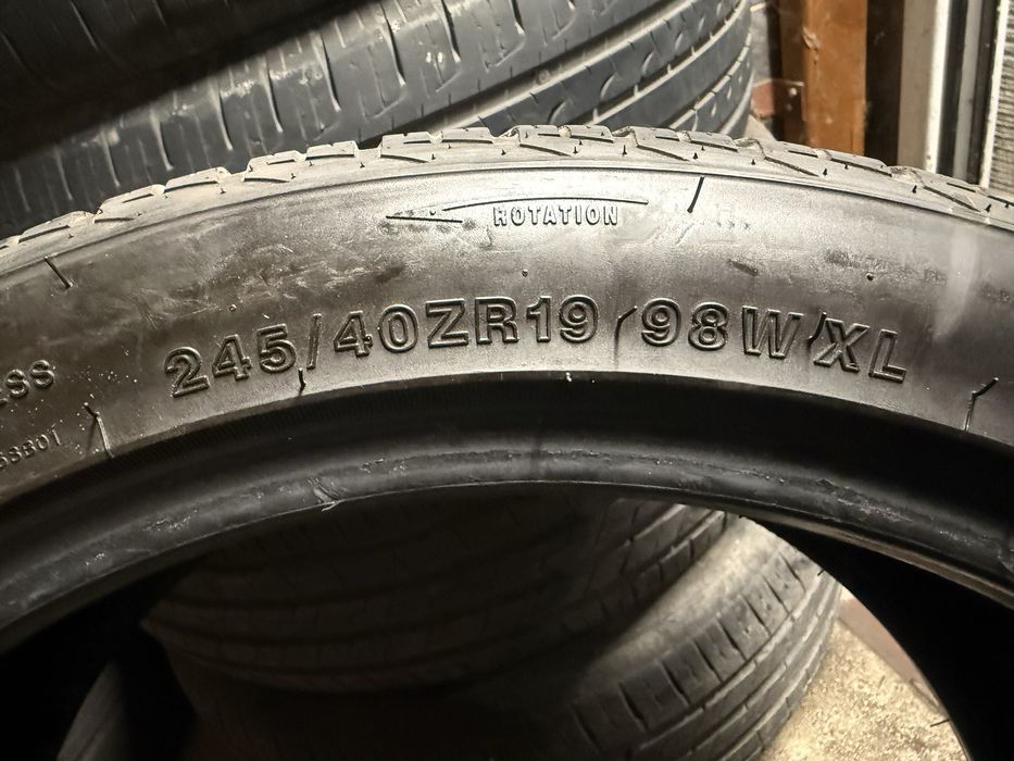 Всесезонни гуми 245/40/19