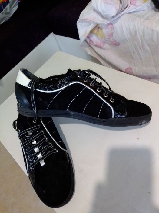 Модерни спортни обувки