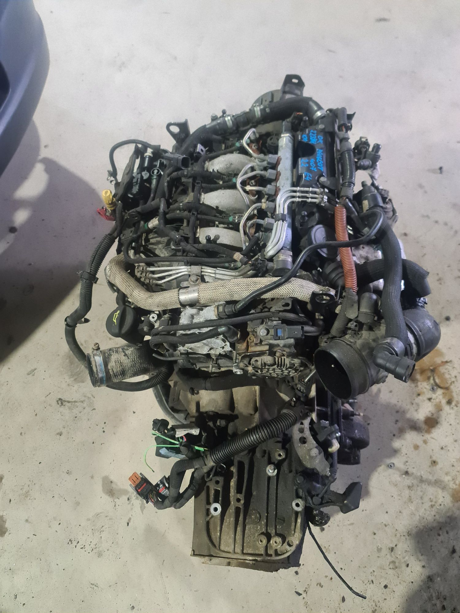 Motor 2.2hdi peugeot 407 an 2006 cod PSA 4HT