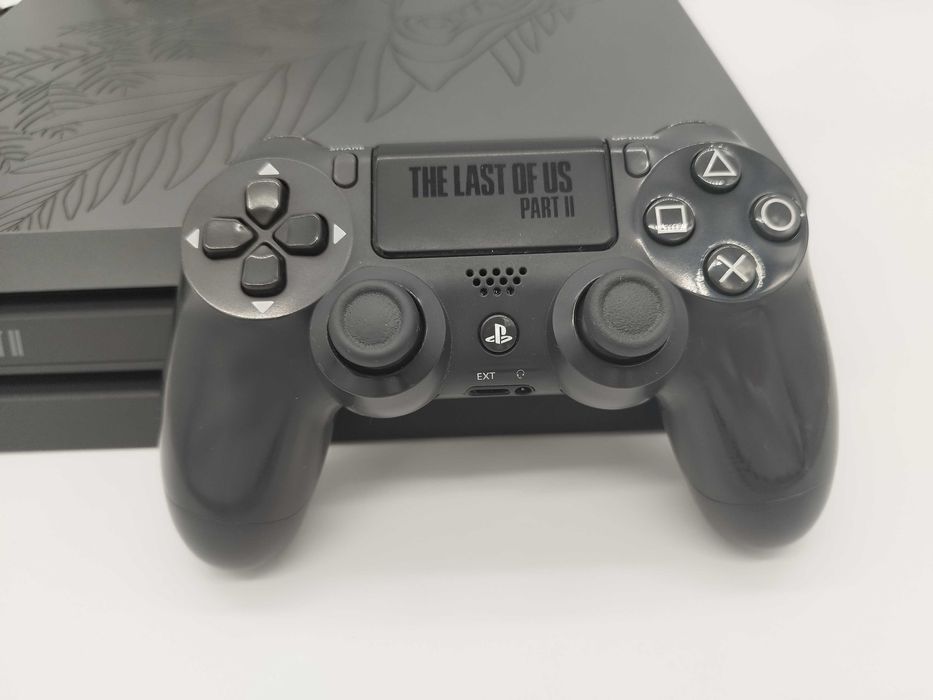 Комплект SONY PS4 4 Pro 1 TB - The Last of Us Part 2 Limited Edition
