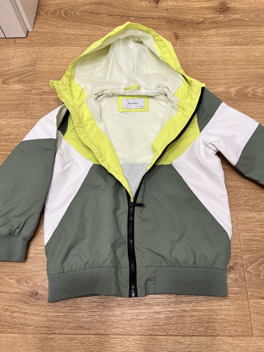 Детско якенце Reserved