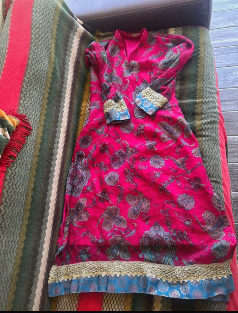 Port indian sari si tunici