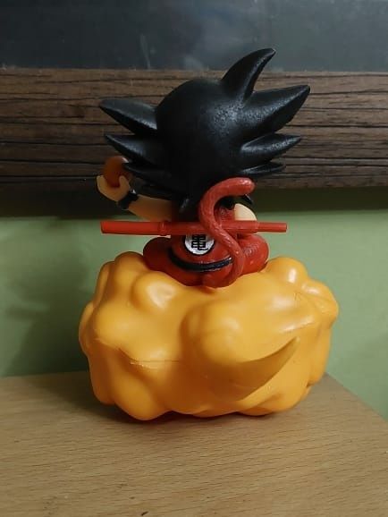 Figurina kid son Goku