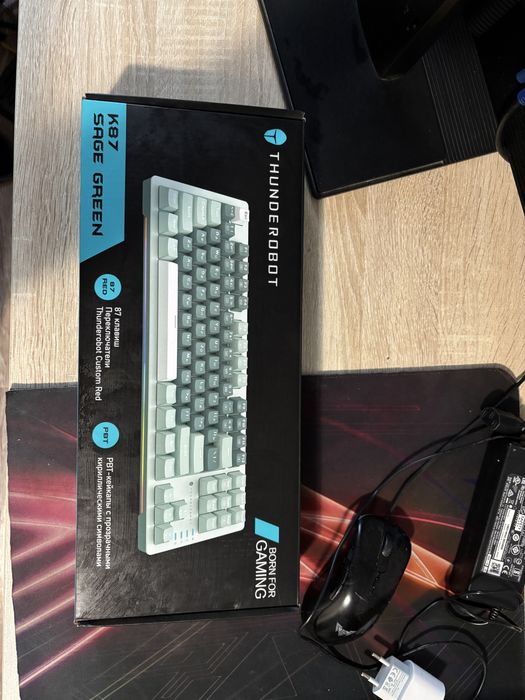 Продам игровую клавиатуру