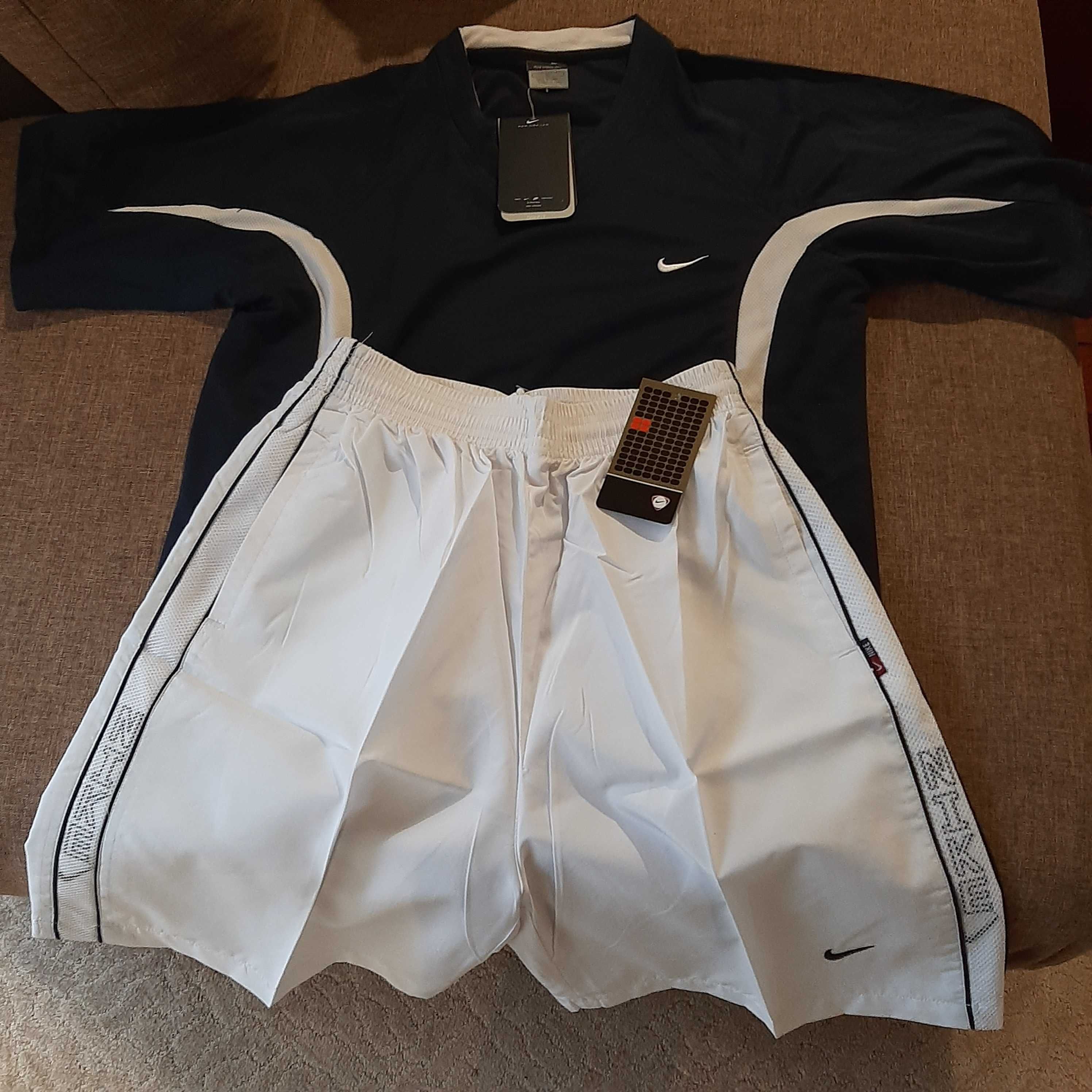 Pantaloni scurți sport Nike