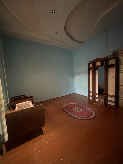 Аредна ховли 2.5соток 5 хона 2 санузел Куйлюк 7 . Катта подвали хам бо