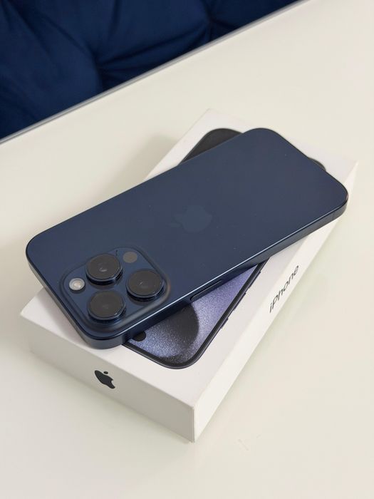Iphone 15 Pro, Blue Titanium, 256 GB - impecabil