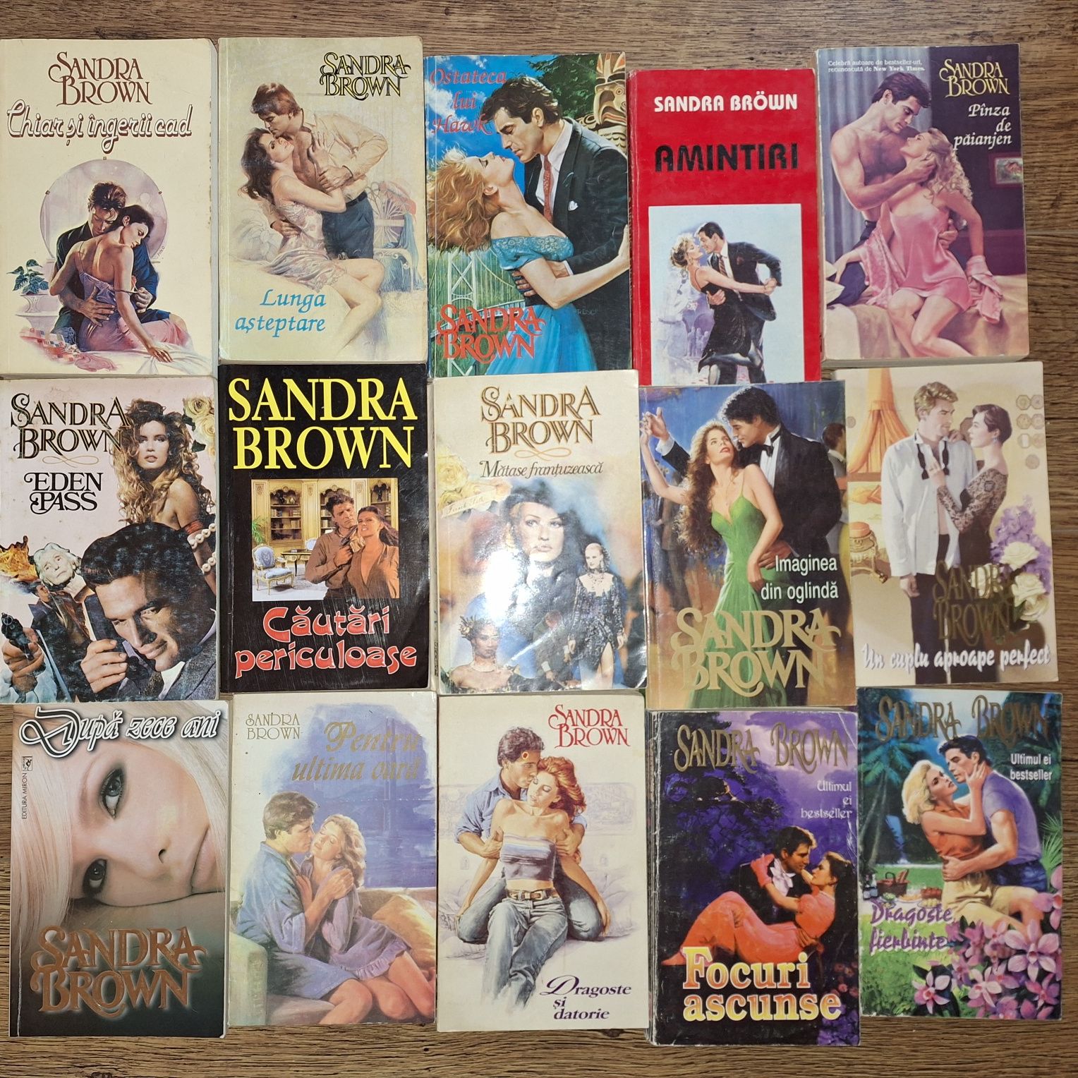 16 Volume Sandra Brown