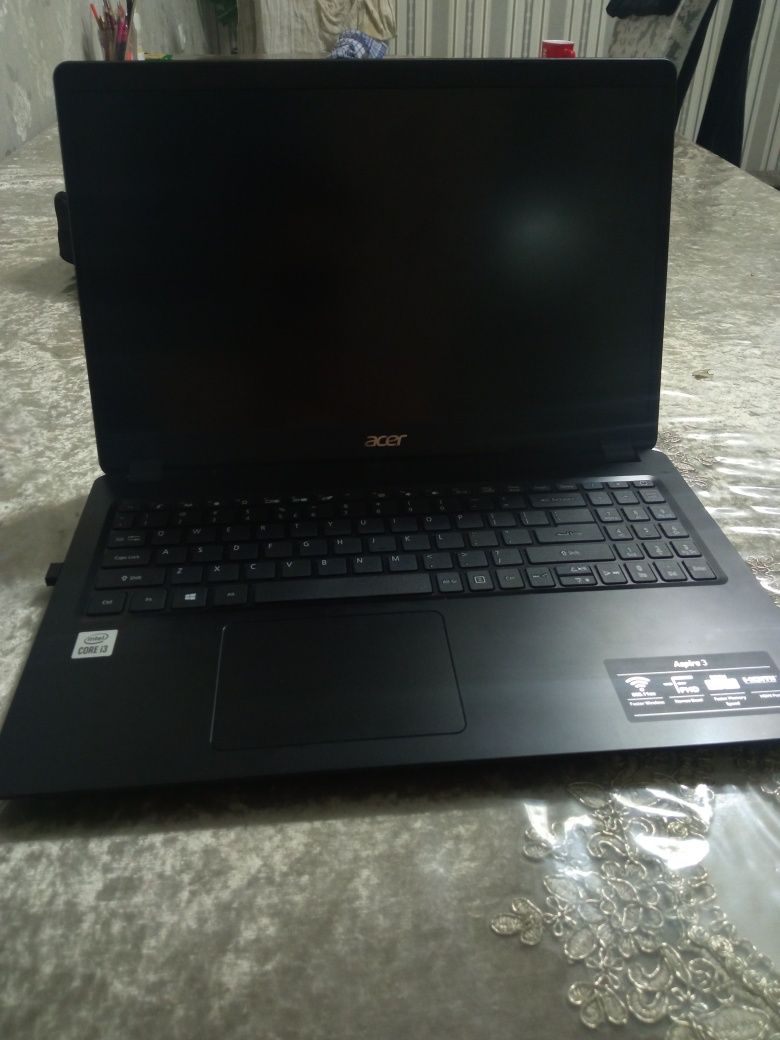 ACER i3-1005G1 4/1000gb