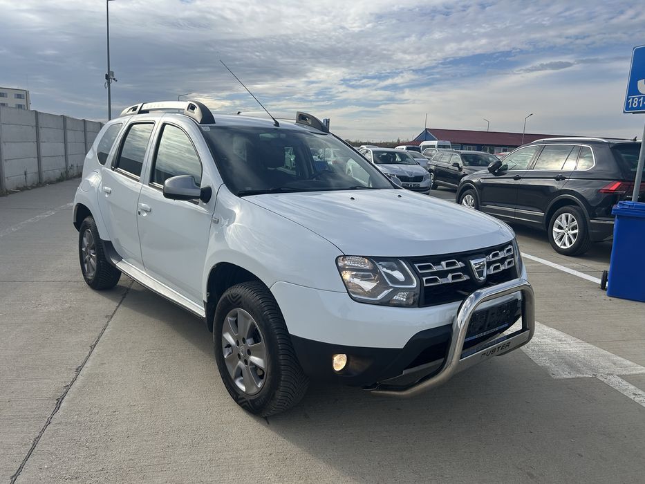 Dacia duster 1.5 dci 110 cp, 4x4, navi,an fabr 2015,euro6