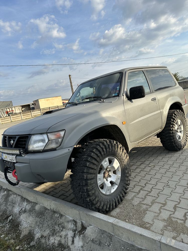 Nissan Patrol y61