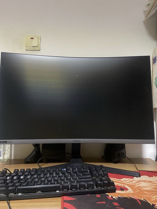 Samsung Monitor Gaming , 27'' ,Full HD Curbat, 240 hz G sync