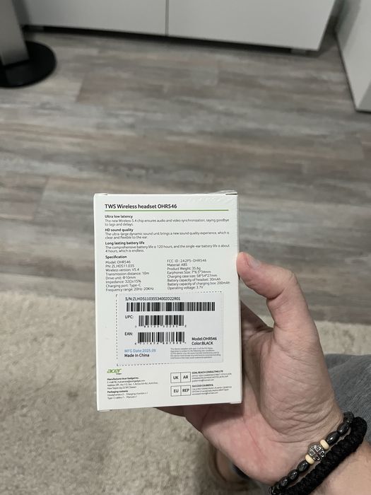 Casti wireles noi/sigilate la cutie