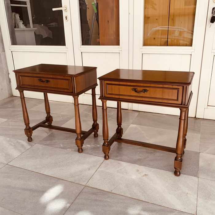 Италиански нощни шкафчета от 70-те/80-те