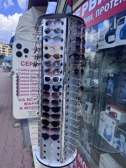 Стойка/стелаж за слъчеви очила