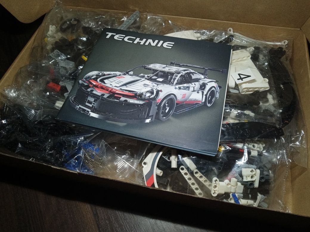 OFERTA NOU Masina Tip lego Technic Porsche 911 RSR 42096 - 50cm