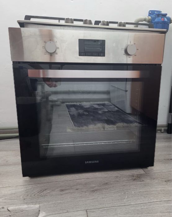 Встраиваемая духовка