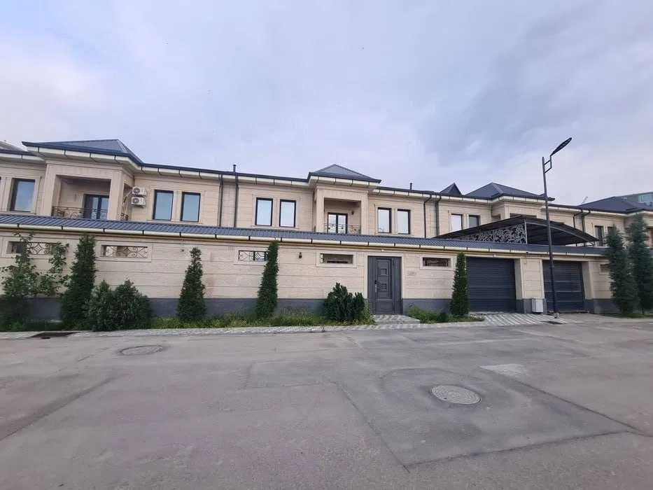 Евро дом продается 3,2 соток Фасад 12м Сайрам Мирзо Улугбек  БИЙ