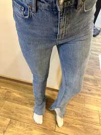 Дънки Perfect jeans/ginatricot актуален модел с цепки