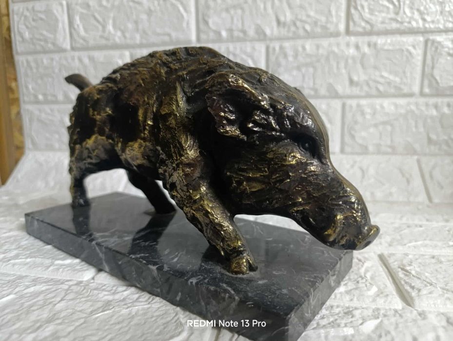 Статуетка на Диво прасе