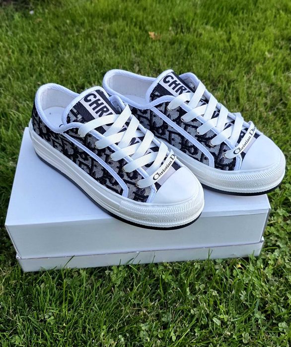 Кецове дамски нови Dior