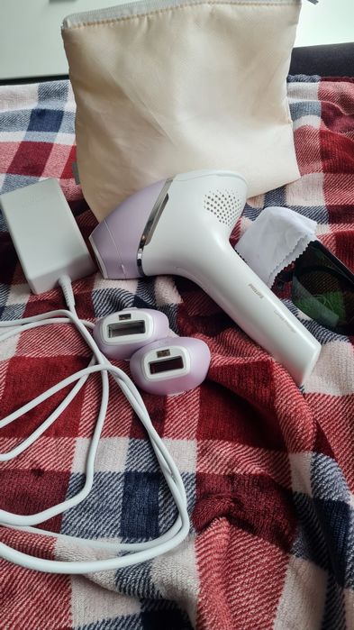 Фотоепилатор Philips Lumea без кутия