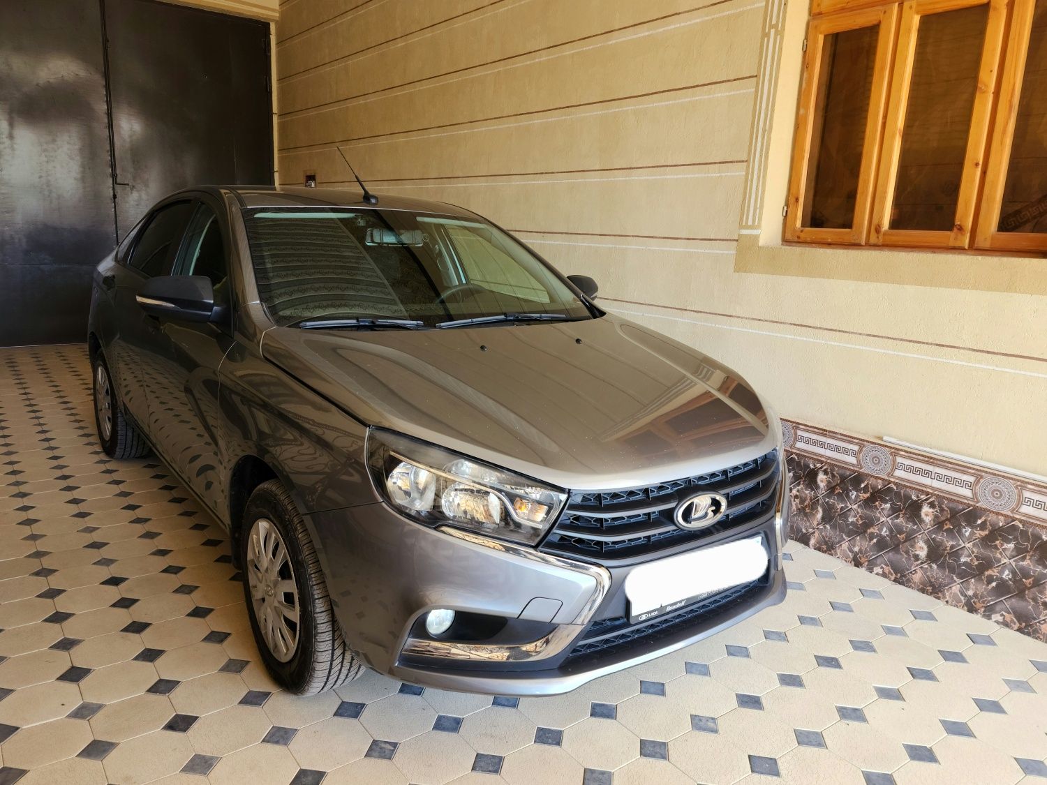 Lada Vesta 1.6 srochno