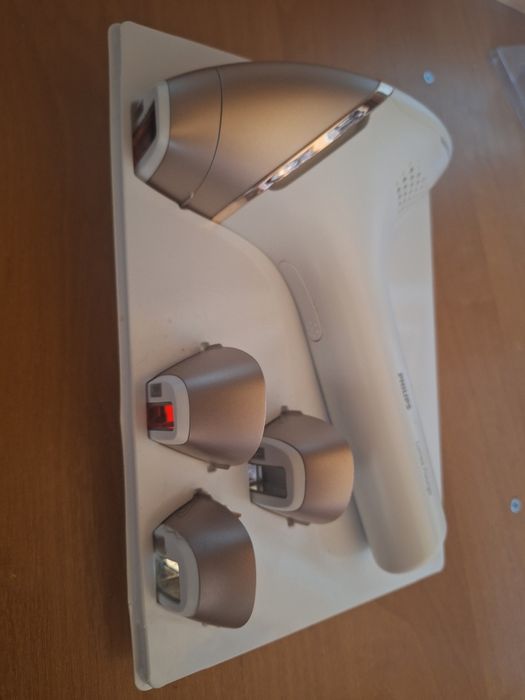 Фотоепилатор IPL Philips Lumea Series 9900 BRI977/00, Сензор Smartskin