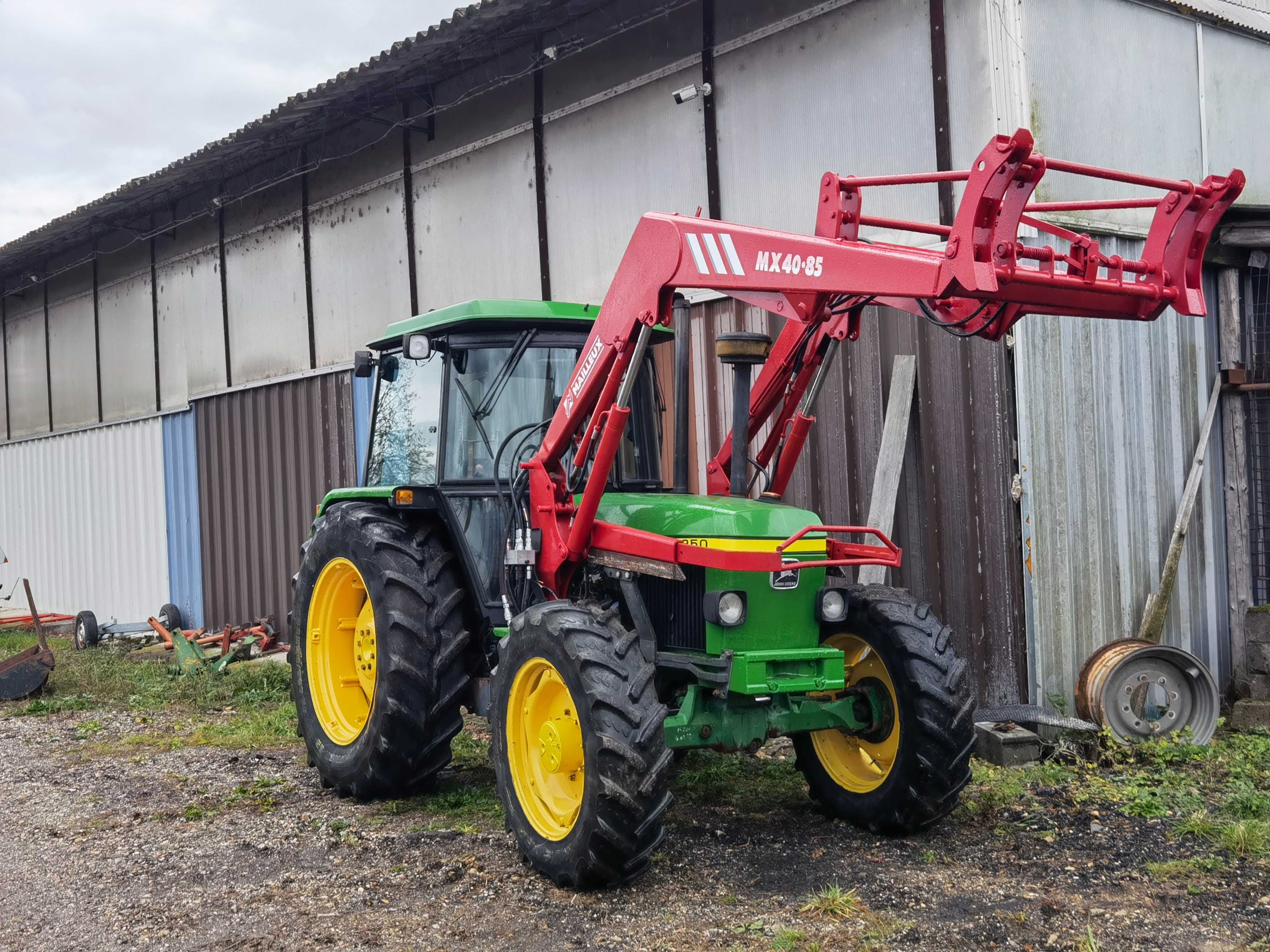 Tractor John Deere 2850 cu incarcator frontal Mailleux