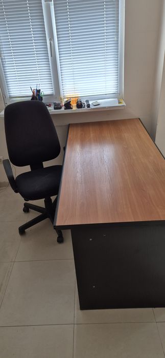 Офис обзавеждане