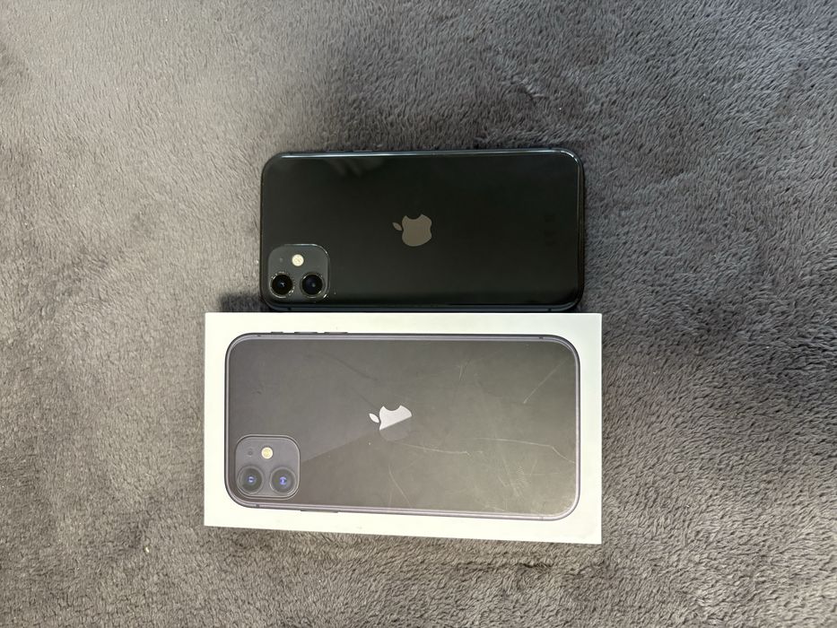 Продавам телефон IPhone 11 black 128GB