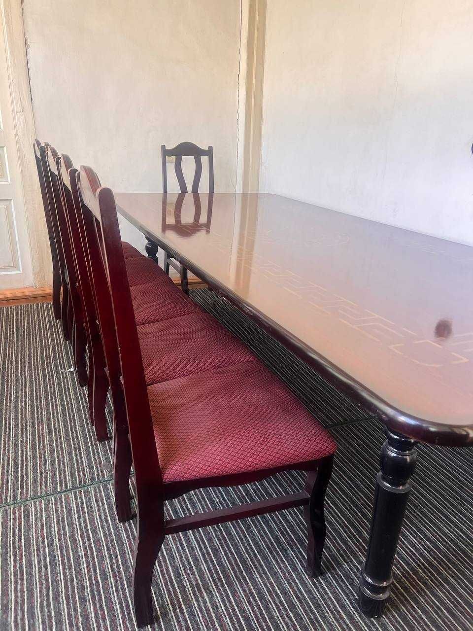 Stol va 8 ta stul (275×120 sm) - Стол и 8 стульев (275×120 см)
