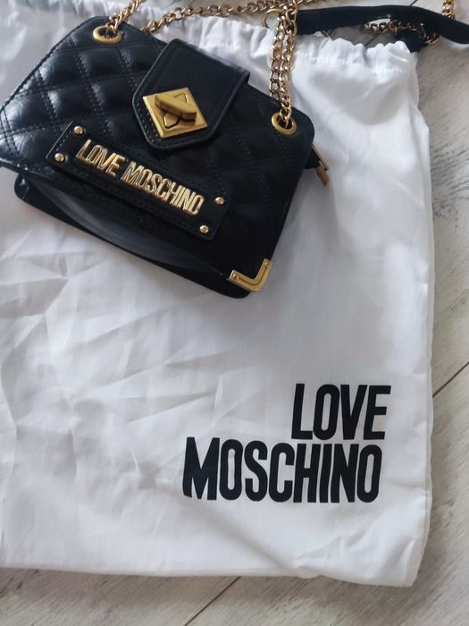 Moschino дамска чанта