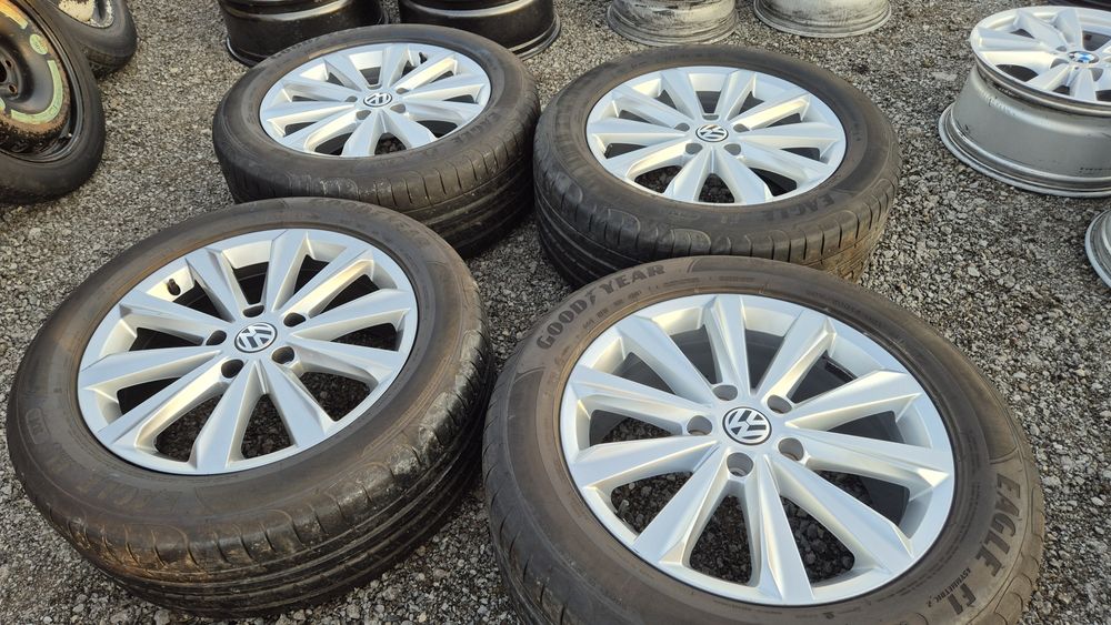 Оригинални джанти Фолксваген 5/130 VW Touareg 5x130

Употребявани, Шум