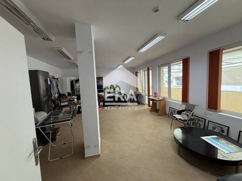 Продава се Офис в Бургас, Зорница - 106 кв.м за 1415 €/кв.м - Снимка #2