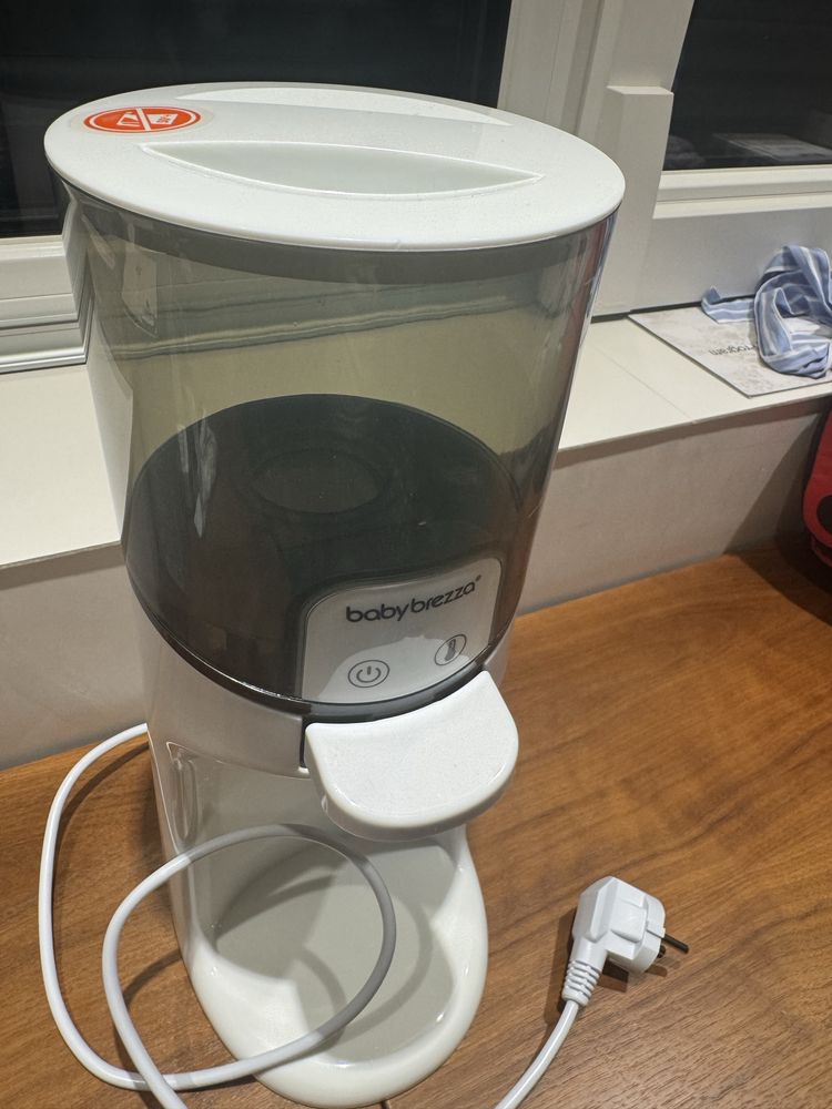 Baby Brezza Инстантен нагревател за вода Instant Warmer