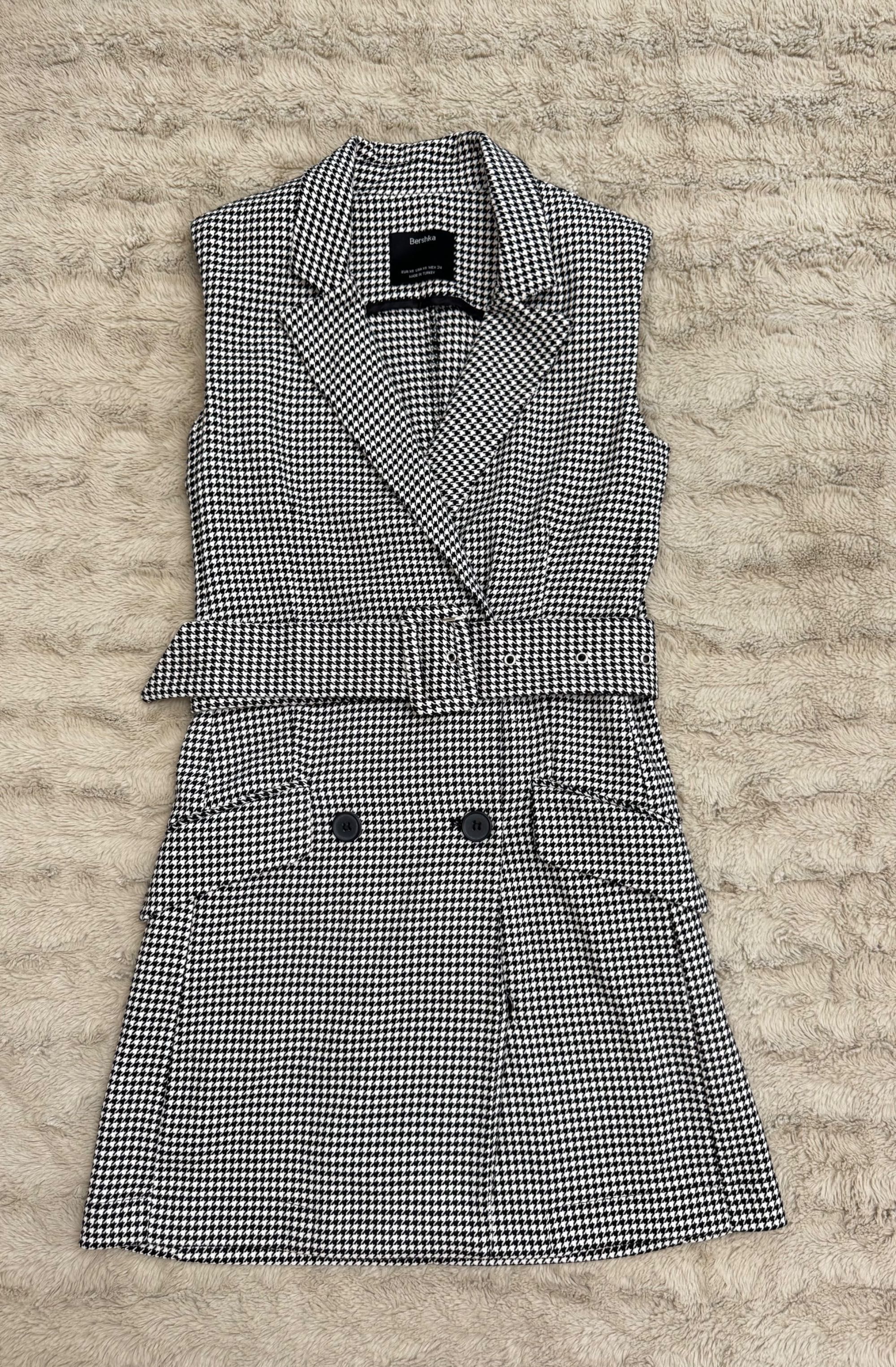 Рокля Bershka XS