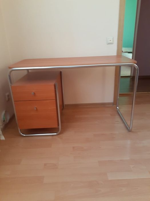Продам письменный стол