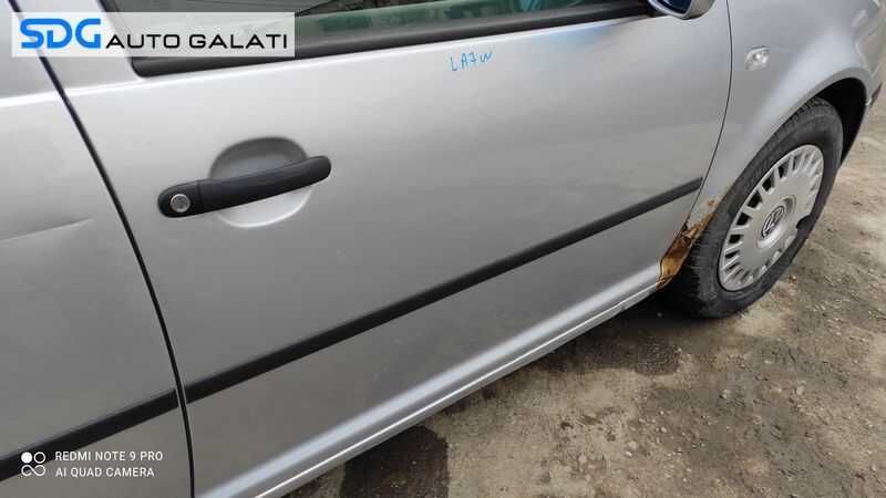 Usa Usi Portiera Portiere Dreapta Fata Dezechipata VW Golf 4 1998 - 2006 Culoare LA7W