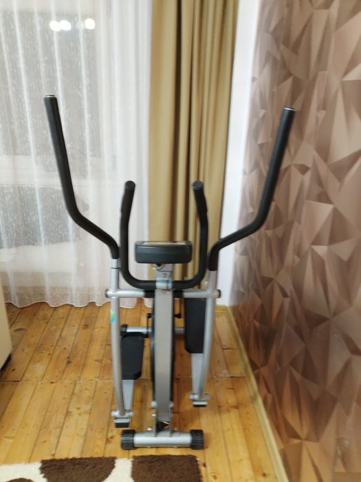Bicicleta eliptica/ cross trainer