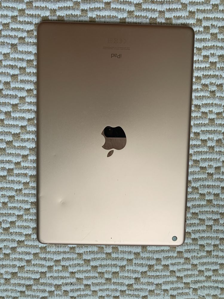Ipad generatia 8  ,32 Gb, 100% baterie