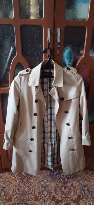 Продам женский плащ