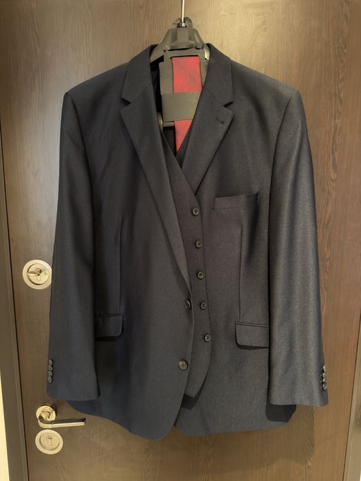 Costum complet C&A (sacou vesta pantaloni curea cravata), marimea 62